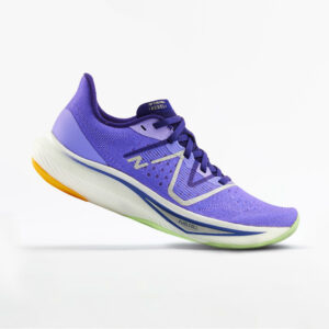 Laufschuhe New Balance Rebel V3 Damen blau/lila