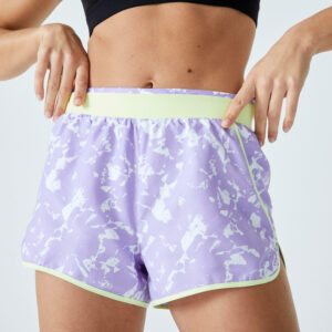 Shorts loose Damen - violett/gelb bedruckt